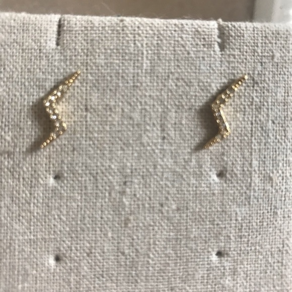 Stella & Dot lightening bolt crystal earrings new - Picture 3 of 6